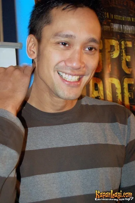 Foto Tora Sudiro