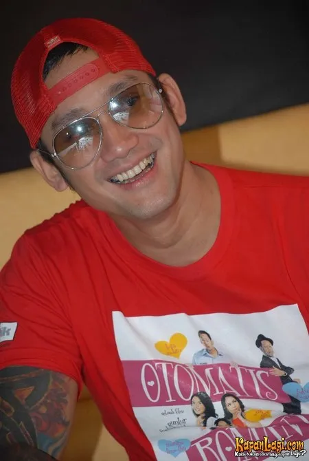 Foto Tora Sudiro