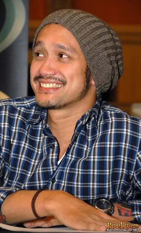 Foto Tora Sudiro
