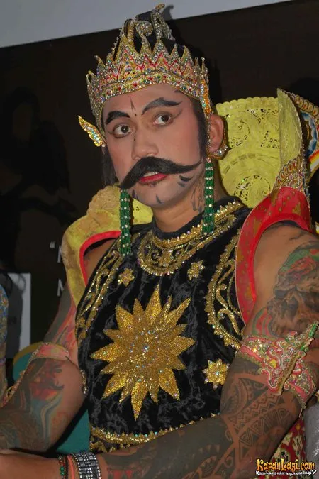 Foto Tora Sudiro