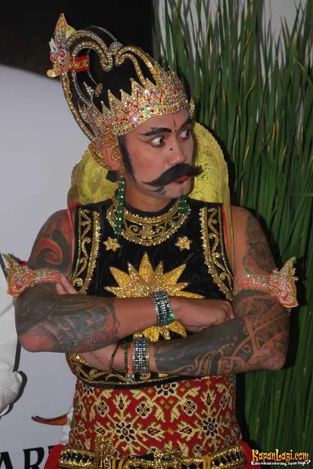 Foto Tora Sudiro