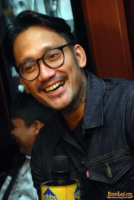 Foto Tora Sudiro