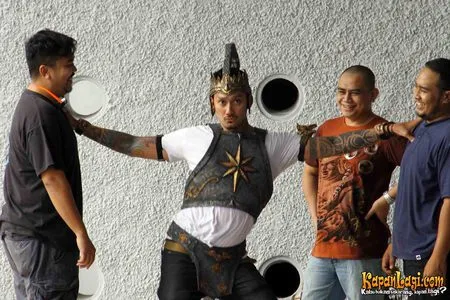 Foto Tora Sudiro
