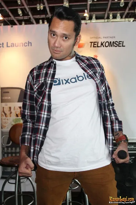 Foto Tora Sudiro