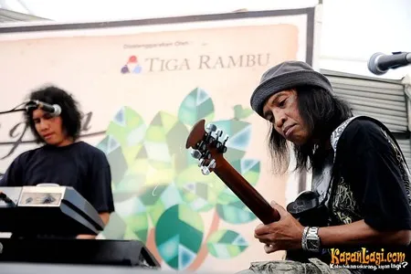 Foto Totok Tewel