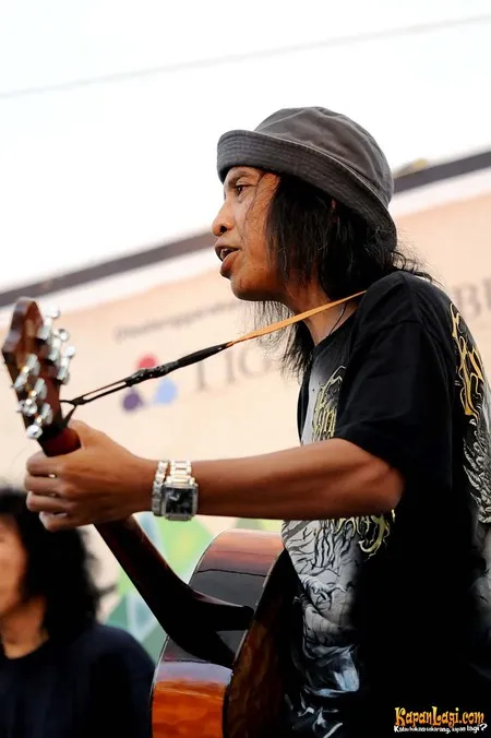 Foto Totok Tewel
