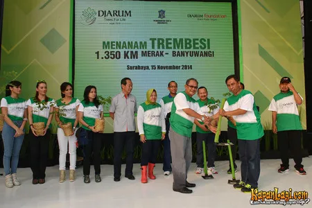 Foto Tri Rismaharini