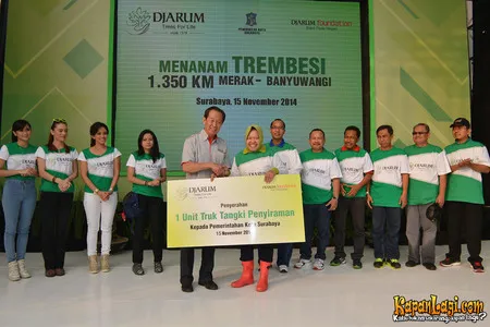 Foto Tri Rismaharini