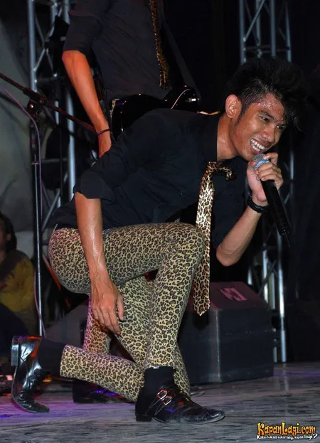 Foto Tria Changcuters