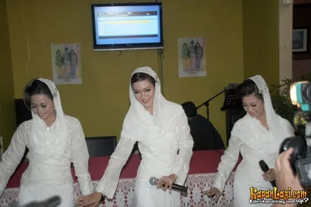 Foto Trio Bidadari
