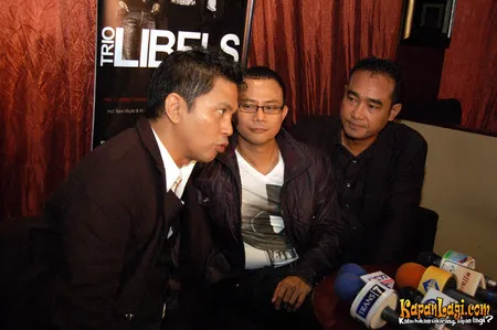 Foto Trio Libels