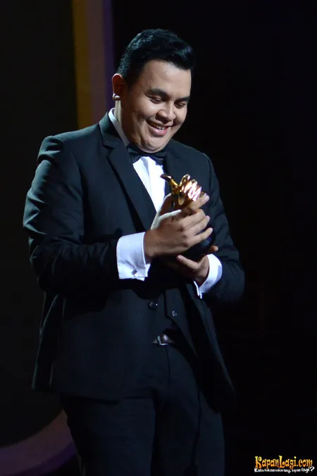 Foto Tulus