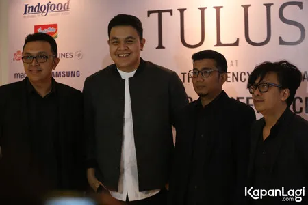 Foto Tulus