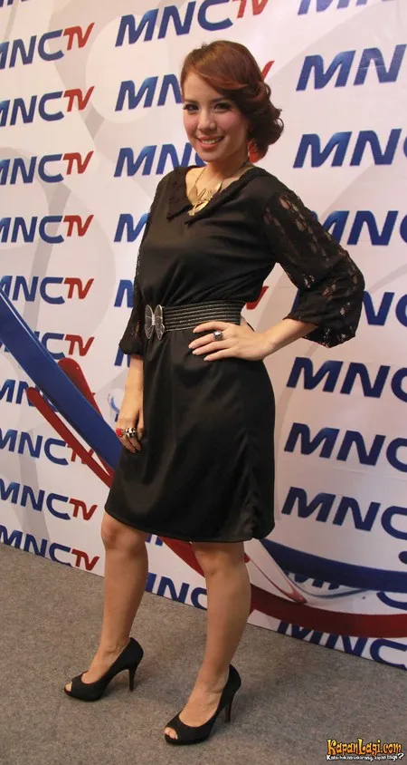 Foto Tya Ariestya