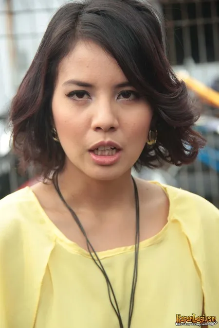 Foto Tya Ariestya