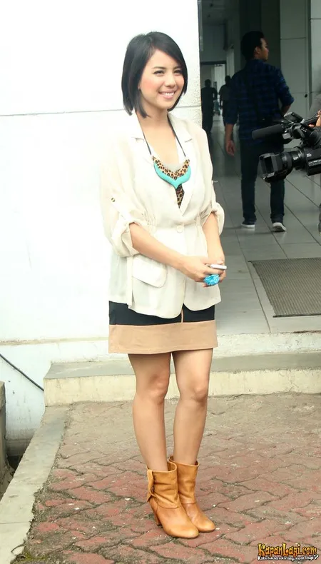 Foto Tya Ariestya
