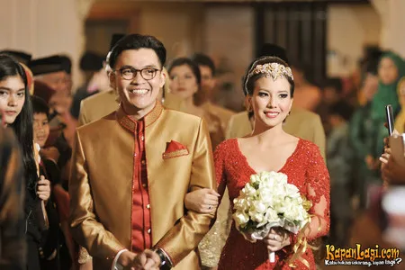 Foto Tya Ariestya