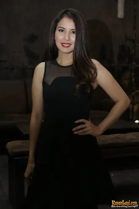 Foto Tya Ariestya