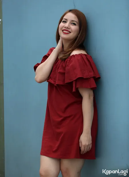 Foto Tya Ariestya