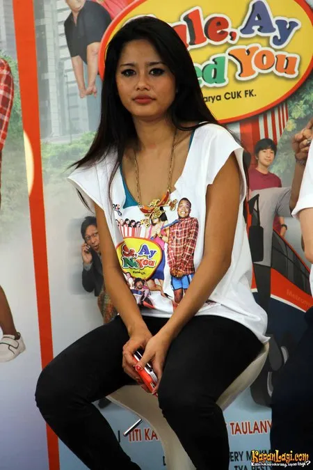 Foto Tya Restyana