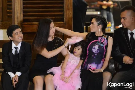 Foto Tyarani Savitri