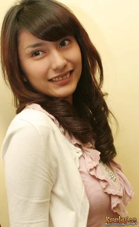 Foto Tyas Mirasih