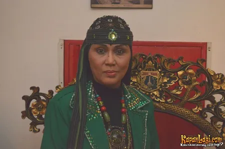 Foto Ully Sigar Rusady