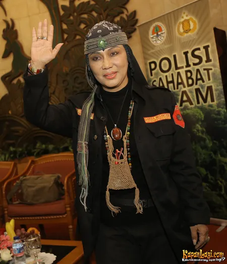 Foto Ully Sigar Rusady