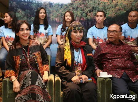 Foto Ully Sigar Rusady