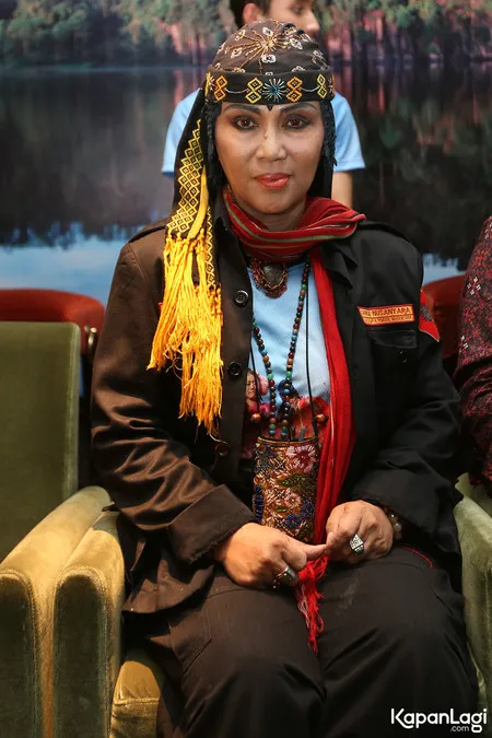 Foto Ully Sigar Rusady