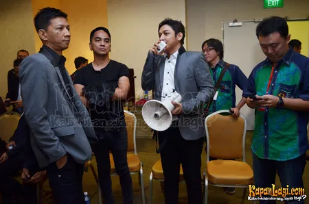 Foto Ungu