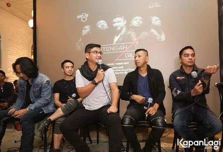 Foto Ungu