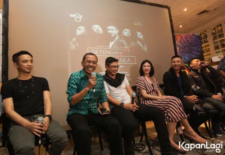 Foto Ungu