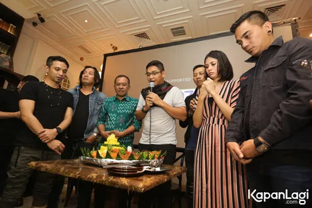 Foto Ungu