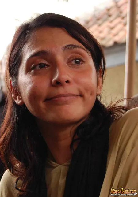 Foto Unique Priscilla