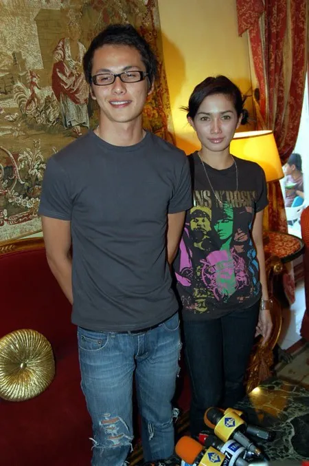 Foto Ussy Sulistiawaty