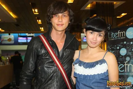 Foto Ussy Sulistiawaty