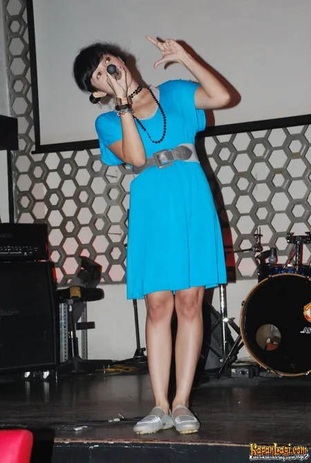 Foto Ussy Sulistiawaty