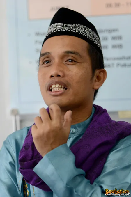 Foto Ustadz Maulana