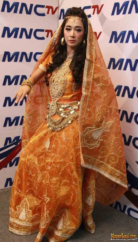 Foto Uut Permatasari