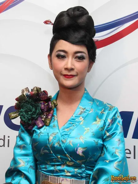 Foto Uut Permatasari