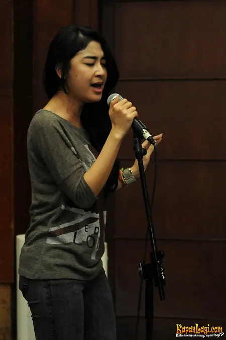 Foto Uut Permatasari