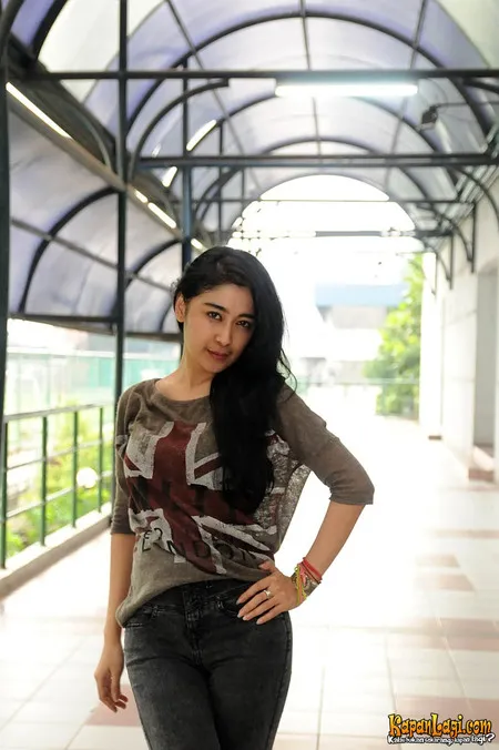 Foto Uut Permatasari