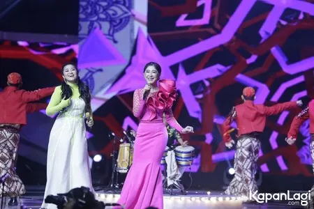 Foto Uut Permatasari