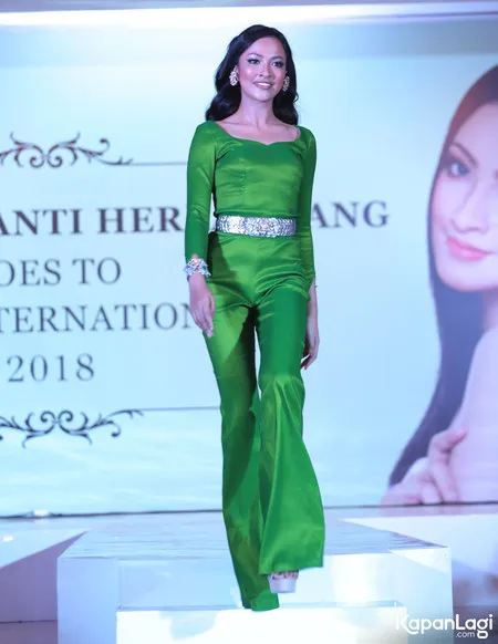 Foto Vania Fitriyanti Herlambang