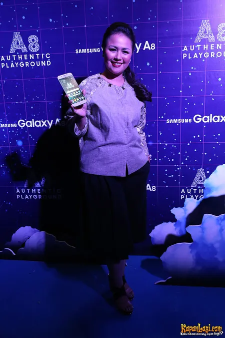 Foto Vebbina Kaunang