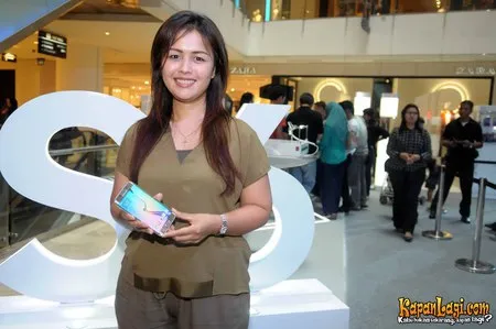 Foto Vebbyna Kaunang