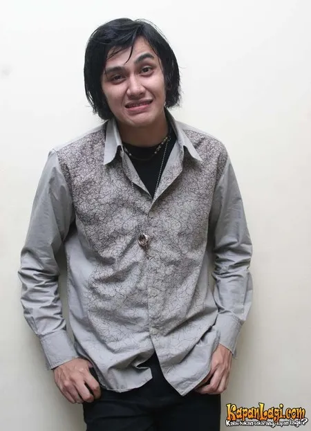 Foto Vicky Nitinegoro