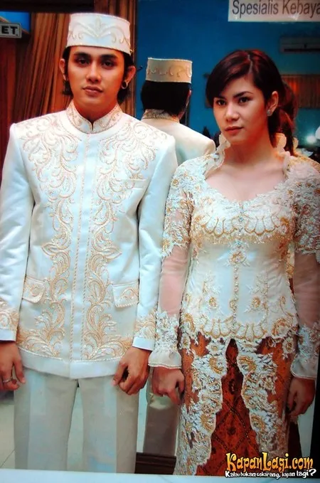 Foto Vicky Nitinegoro