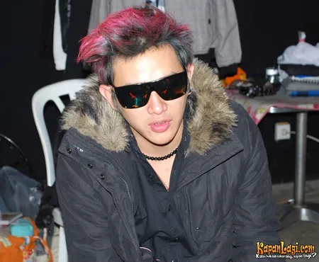 Foto Vicky Nitinegoro